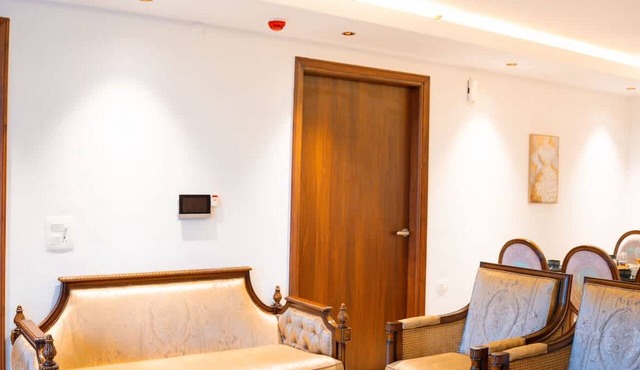 The Royal Crown - 3bhk Luxury Home by Viraalay in Jaipur