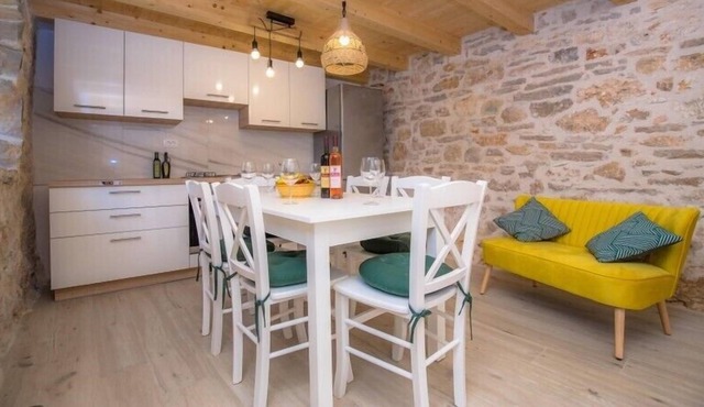 Three-bedroom apartment in the countryside
