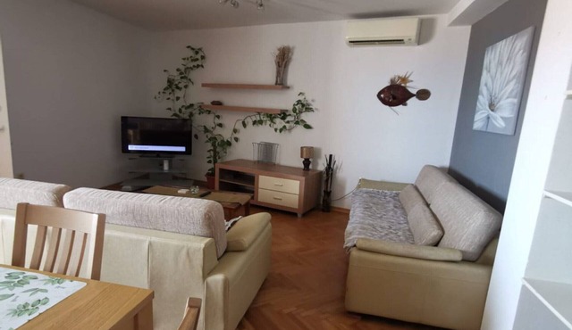 Three Bedroom Apartment with Terrace and Sea View