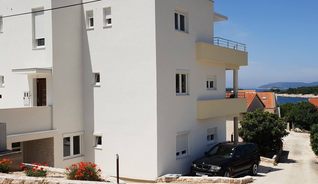 Three bedroom apartment with terrace Bilo (Primošten) (A-14601-e)