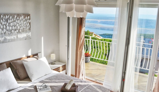 Three bedroom apartment with balcony and sea view Šmrika, Kraljevica (A-15700-a)