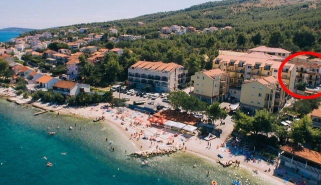 Three bedroom apartment with balcony and sea view Arbanija, Čiovo (A-17332-a)