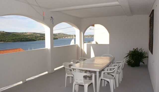 Three bedroom apartment with terrace and sea view Tisno, Murter (A-814-a) in Tisno