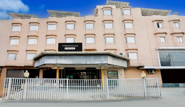 Townhouse Padav Square Gwalior in Gwalior