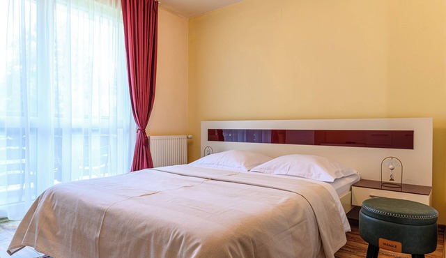 Tranquil 1-bedroom house in Bușteni in Bușteni