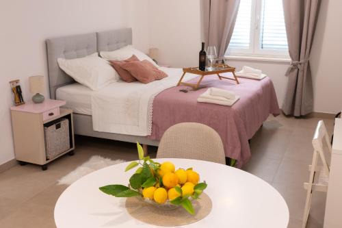 Trogir apartment disability-friendly with free parking