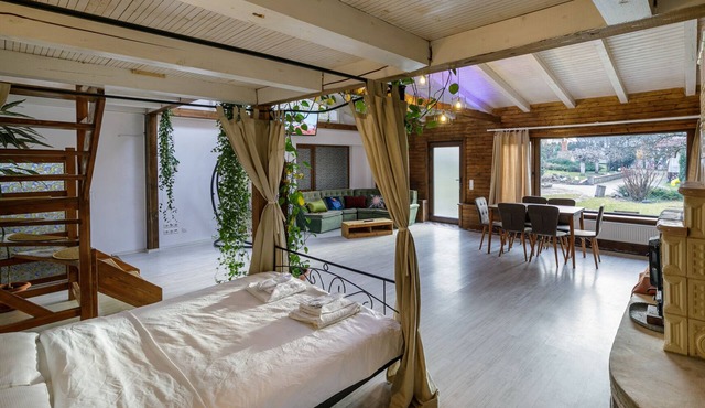 Tropica Home with Barbeque & Ciubar in Bistrita