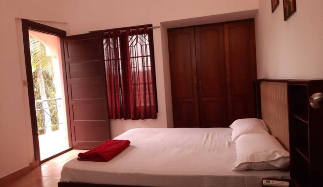 TRV Stays- OPP Mascot Hotel -9 Beds 6 Bath in Thiruvananthapuram