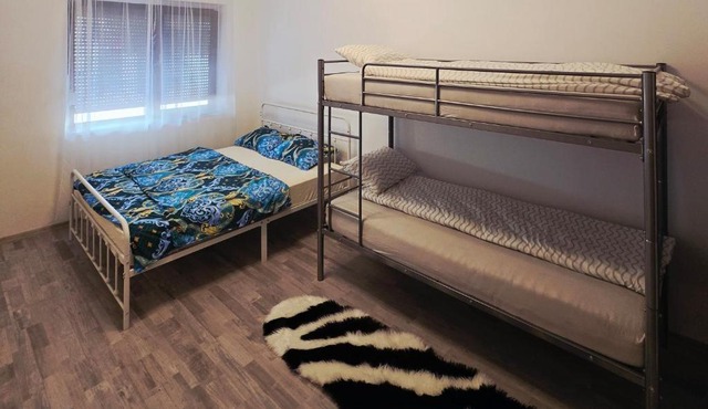 TTJ Guest House in Oradea