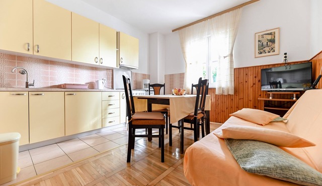 Two bedroom apartment near beach Seline (Paklenica) (A-6564-b)