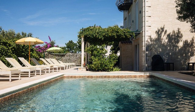 Two Bedroom Apartment with Sea View and Balcony in Dubrovnik