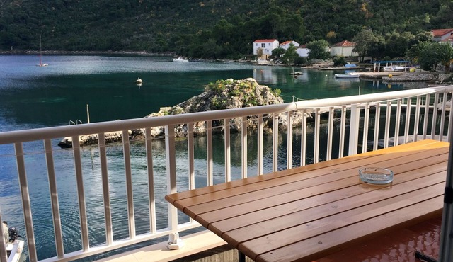 Two bedroom apartment near beach Okuklje, Mljet (A-4933-b)