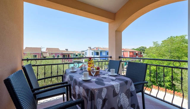 Two bedroom apartment with a swimming pool Bašanija, Umag (A-3402-c)