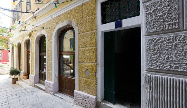 Two bedroom apartment with air-conditioning Šibenik (A-23784-a)