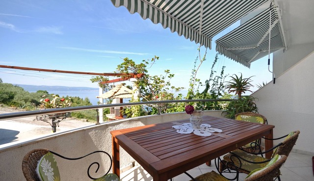 Two bedroom apartment with terrace and sea view Sumpetar, Omiš (A-7550-a)