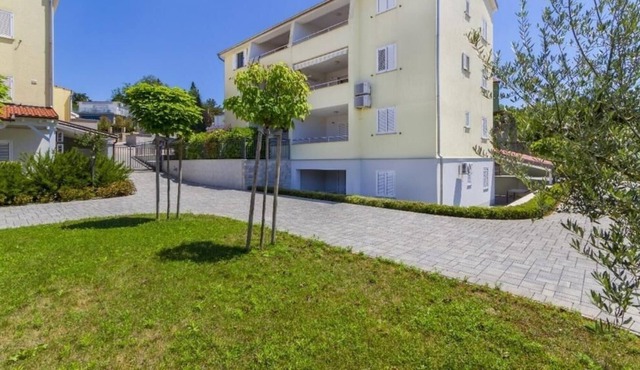 Two bedroom apartment with balcony Vantačići, Krk (A-19267-a)