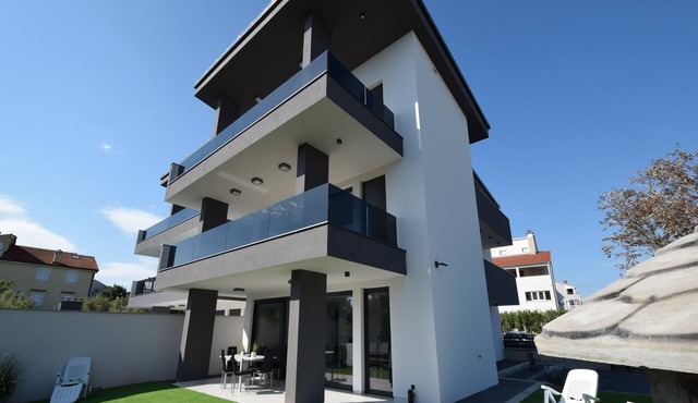 Two bedroom apartment with terrace Porat, Krk (A-19347-a)