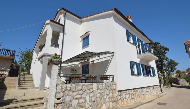 Two bedroom apartment with balcony and sea view Porat, Krk (A-19348-b)