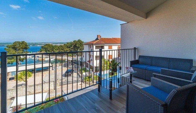 Two bedroom apartment with terrace and sea view Porat, Krk (A-19349-b)
