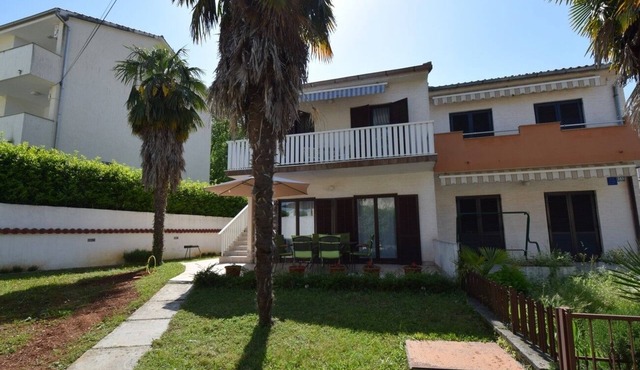 Two bedroom apartment with terrace Porat, Krk (A-21904-a)