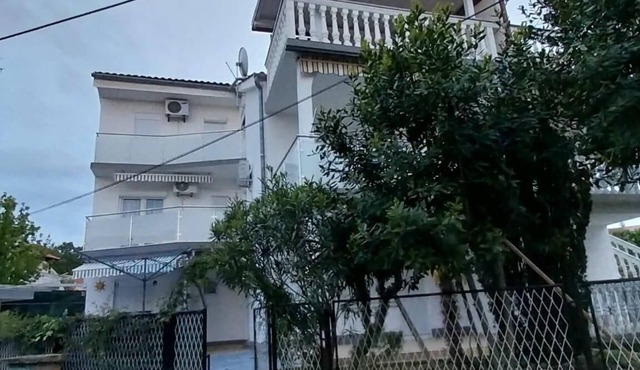 Two bedroom apartment with terrace Malinska, Krk (A-23196-a)