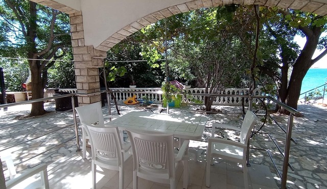 Two bedroom apartment with hot tub by the beach Vidalići, Pag (A-18936-b)