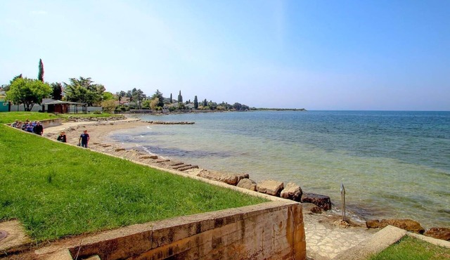 Two bedroom apartment near beach Dajla, Novigrad (A-19477-a) in Novigrad