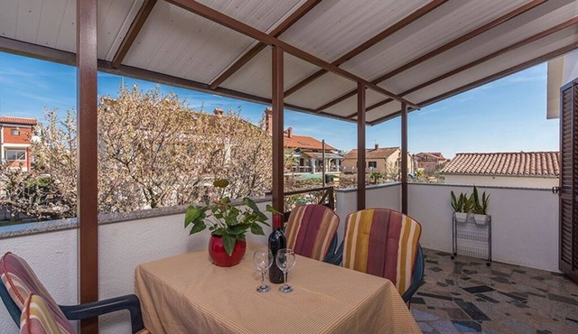 Two bedroom apartment with terrace Novigrad (A-2536-a) in Novigrad