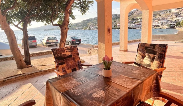 Two bedroom apartment near beach Metajna, Pag (A-6465-c) in Zubovići