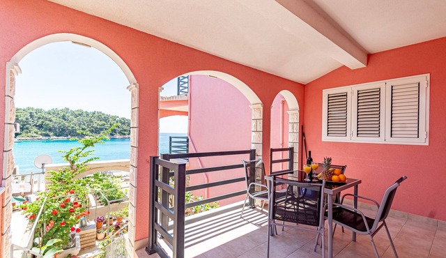 Two bedroom apartment near beach Prižba, Korčula (A-175-d)