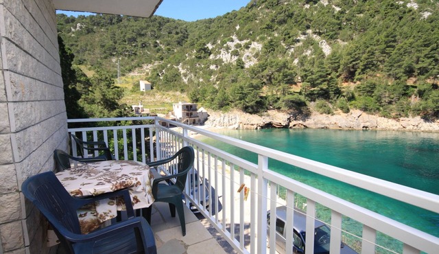 Two bedroom apartment near beach Cove Mala Pogorila, Hvar (A-8953-a)