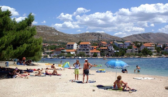 Two bedroom apartment with terrace Grebaštica, Šibenik (A-966-a)