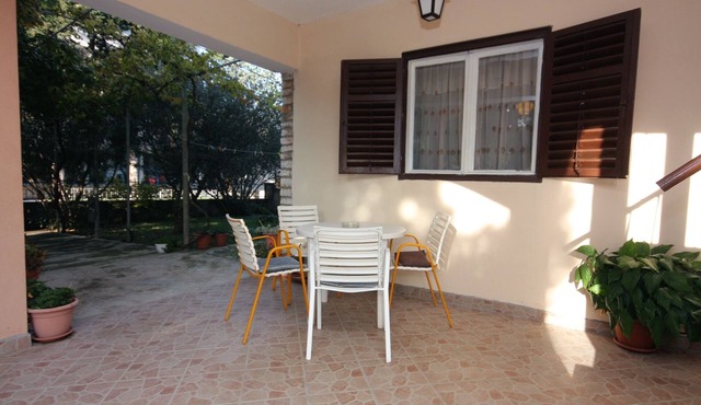 Two bedroom apartment with terrace Biograd na Moru, Biograd (A-5899-a)
