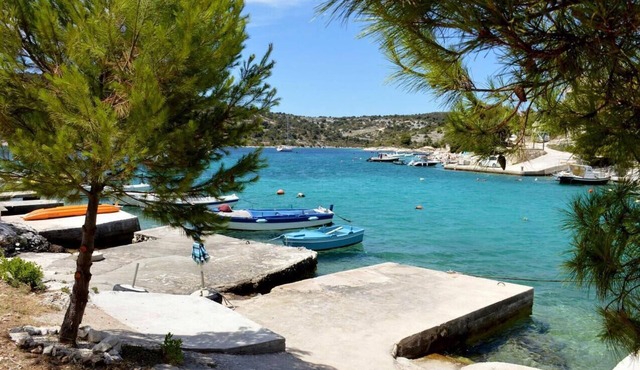 Two bedroom apartment with terrace and sea view Sevid, Trogir (A-16897-b) in Marina