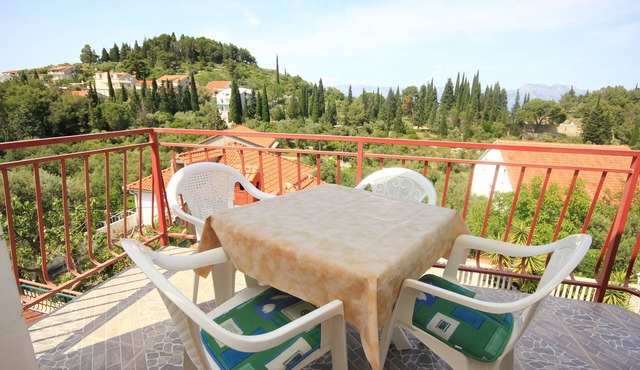 Two bedroom apartment with terrace and sea view Trpanj, Pelješac (A-10083-b)