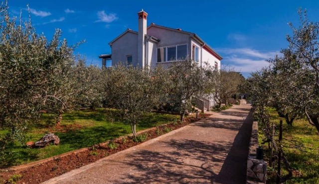 Two Bedroom Apartment with Terrace (owner Cvita 3) in Zadar