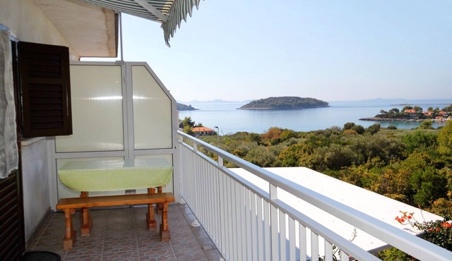 Two bedroom apartment with terrace and sea view Prižba, Korčula (A-219-b)