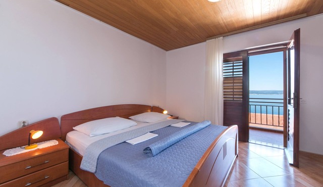 Two bedroom apartment with balcony and sea view Brela, Makarska (A-2752-b)