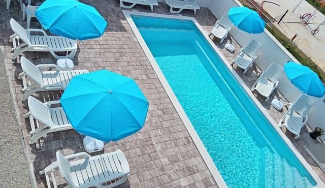 Two bedroom apartment with a swimming pool Murine (Umag) (A-27509-a)
