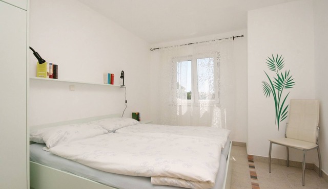 Two bedroom apartment with terrace Pinezići, Krk (A-5464-a)