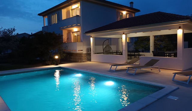 Two bedroom apartment with a swimming pool Kampor, Rab (A-16865-a) in Rab