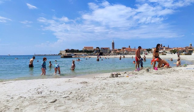 Two bedroom apartment with terrace and sea view Rab (A-14427-a) in Rab