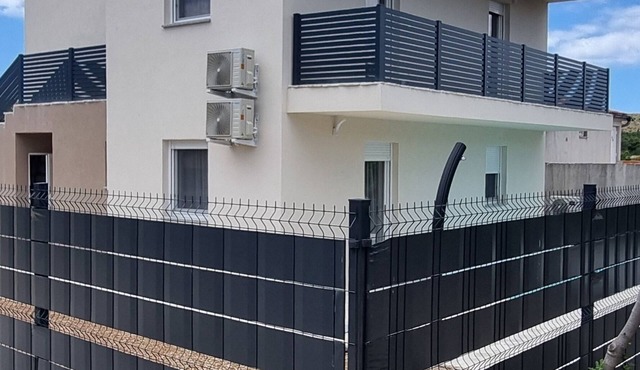 Two bedroom apartment with a swimming pool Vir - Lozice, Vir (A-24328-a)