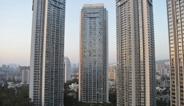 Ultra-luxurious 3BHK entire Apt-Oberoi Garden City in mumbai