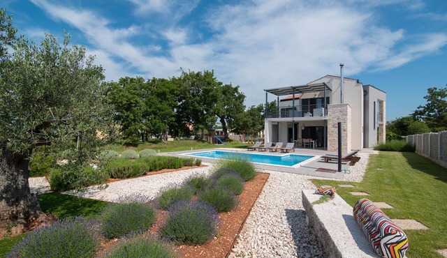 Urlaub in Istrien - modern villa mit Pool in ländlicher Ruhe-Lounge Kapelana