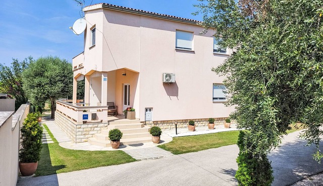 Vacation home Ive by Interhome