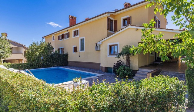 Vacation home Jakov by Interhome