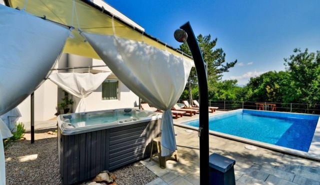 Vacation home Karin by Interhome
