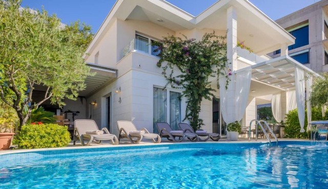 Vacation home Luka by Interhome