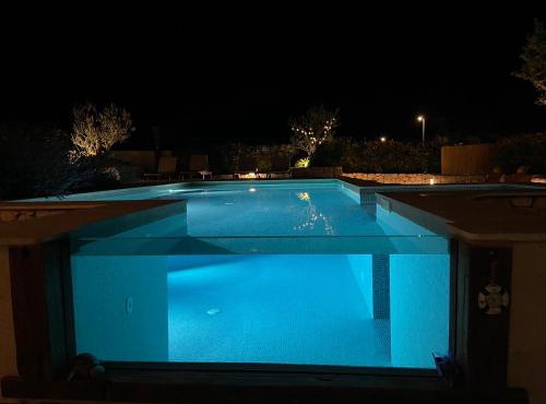 Vacation House Lavanda NEW! Heated pool in Zadvarje